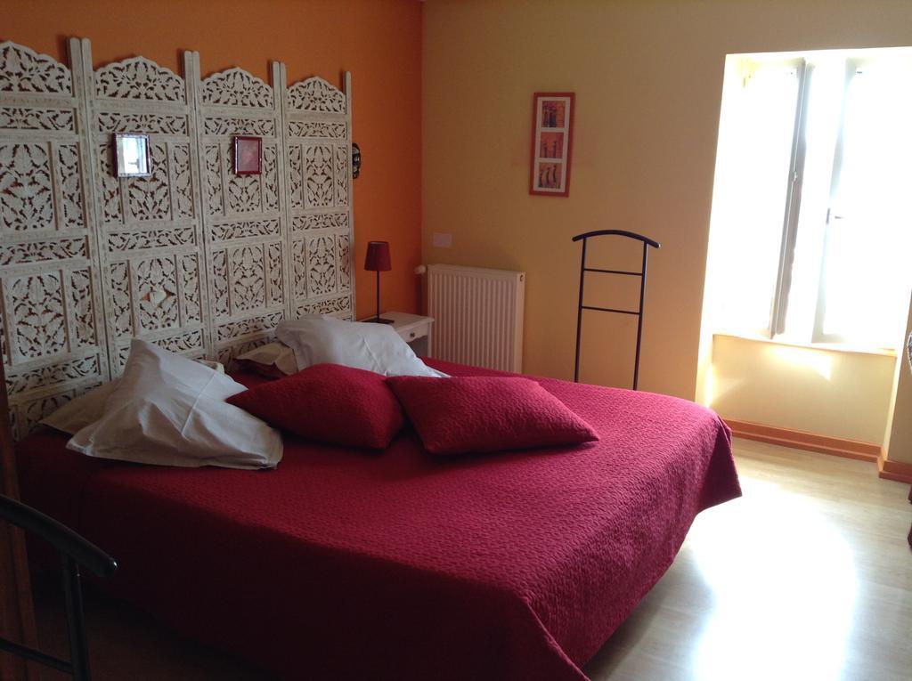 Chambres D'Hotes L'En Haut Des Vignes Mérignac Habitación foto
